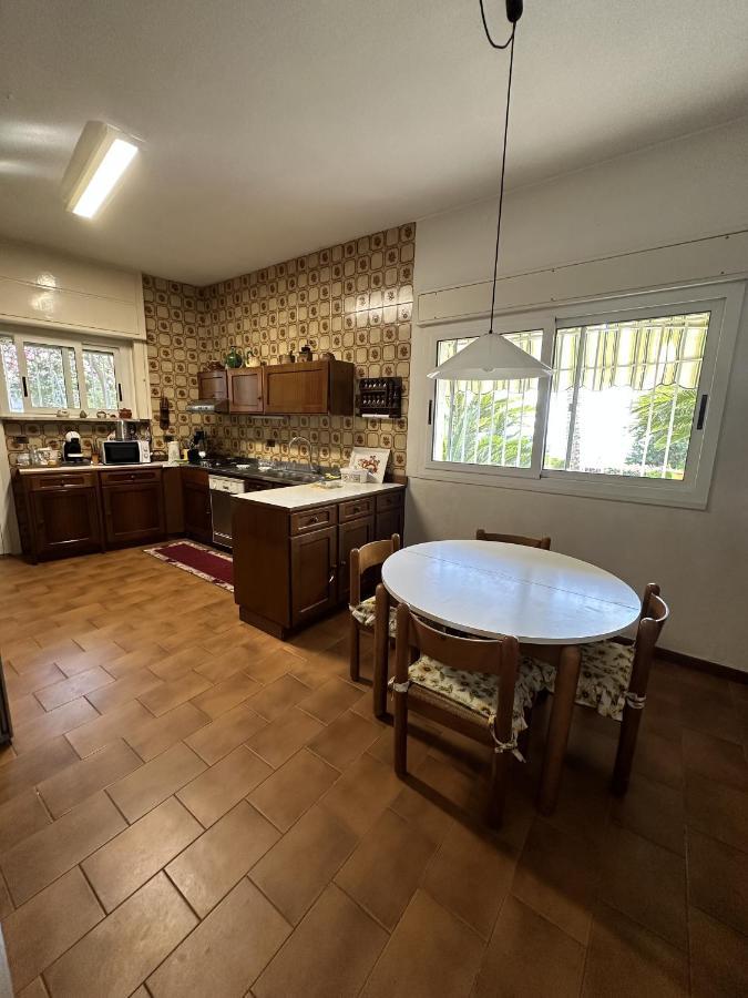 Villa Le Rose Di Emma à Bordighera Extérieur photo