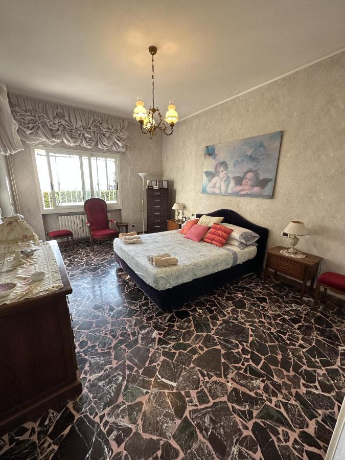 Villa Le Rose Di Emma à Bordighera Extérieur photo