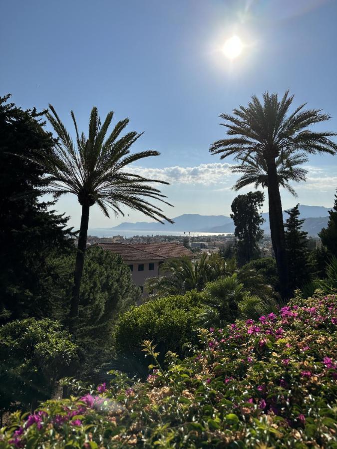 Villa Le Rose Di Emma à Bordighera Extérieur photo