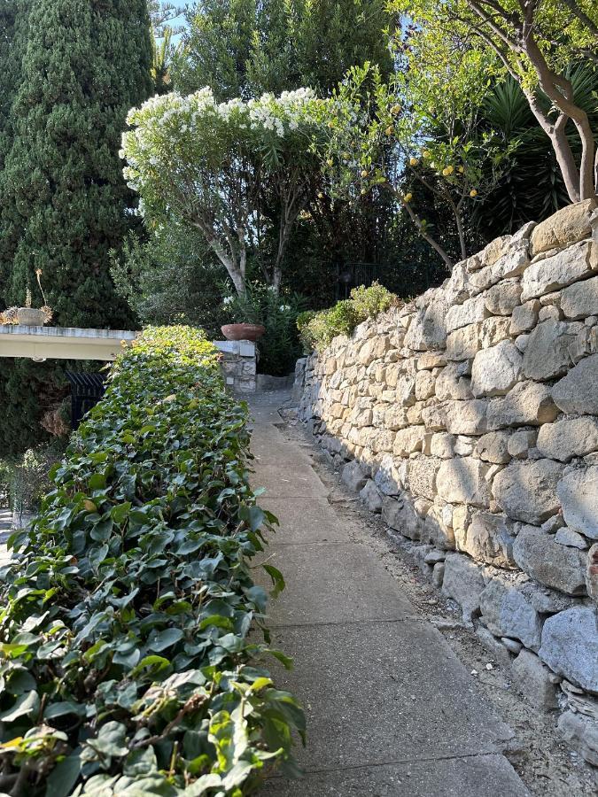 Villa Le Rose Di Emma à Bordighera Extérieur photo